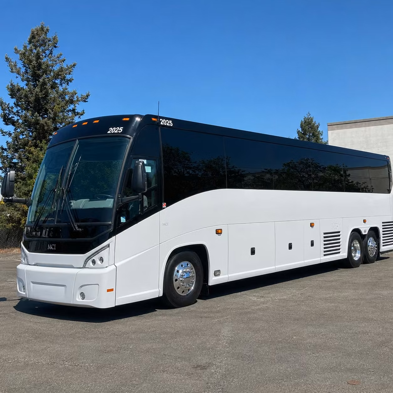 get a long distance charter bus for hoover corporate retreats and conference travel